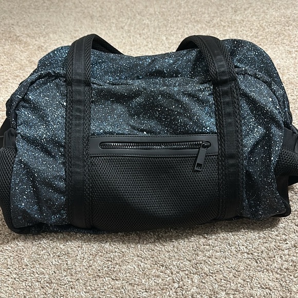 Lululemon - Picture 5 of 11